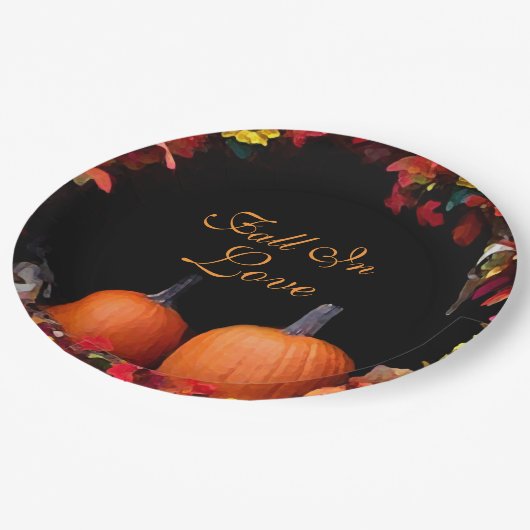 Rückgang in der Liebe Rustikaler Herbst Hochzeitsk Pappteller (Schrägansicht)