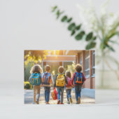 RÜCKKEHR ZU SCHULKINDERN FEIERTAGSPOSTKARTE (Stehend Vorderseite)