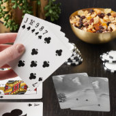 Rückland-Skitonnen in frischem Pulver Spielkarten (In Situ)