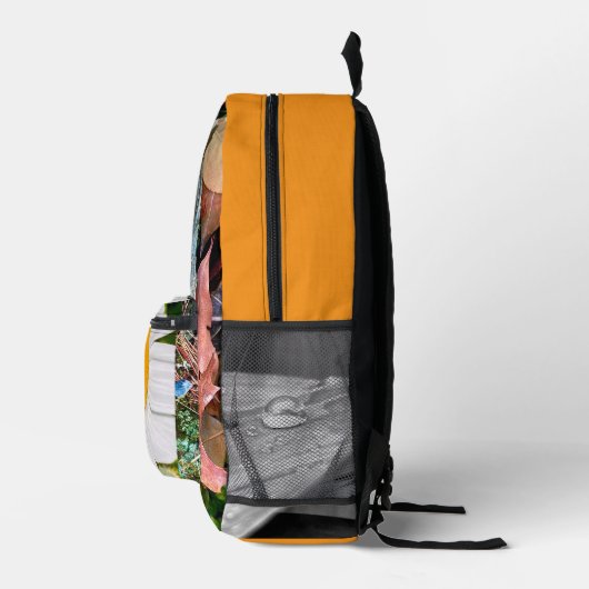 Rucksack feiert die Herbstsaison. (Rechts)