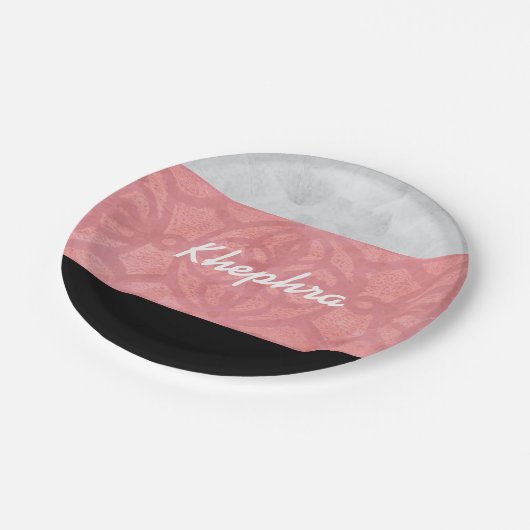 Ruddy Pink Batik Grau Wasserfarbe und Name Pappteller (Schrägansicht)