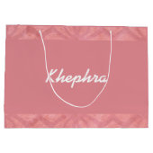Ruddy Pink Batik Name Große Geschenktüte (Rückseite)