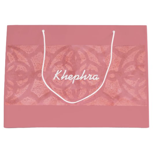 Ruddy Pink Batik Name Mit Monogramm Große Geschenktüte (Vorderseite)
