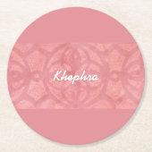 Ruddy Pink Batik Name Mit Monogramm Runder Pappuntersetzer (Vorderseite)