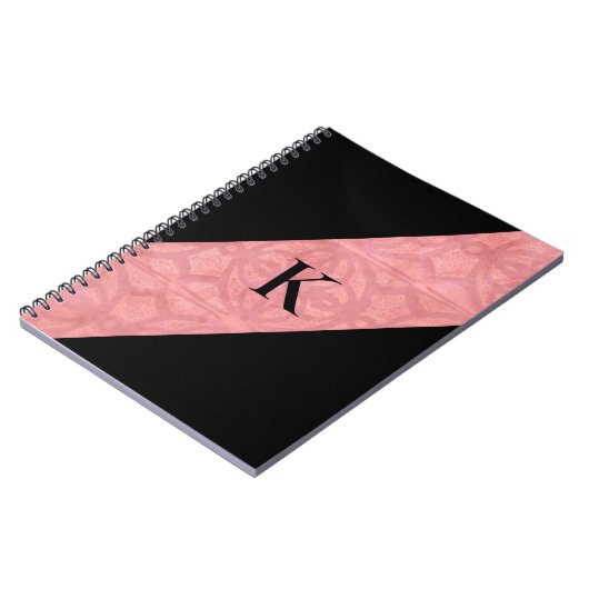 Ruddy Pink Batik und Black Mit Monogramm Notizblock (Linke Seite)