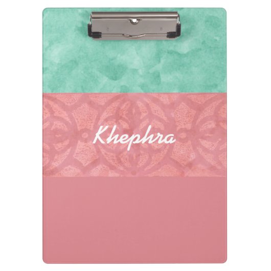 Ruddy Pink Batik und Blue Watercolor Name Klemmbrett (Vorderseite)