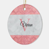 Ruddy Pink Batik und Grau Wasserfarbe Mit Monogram Keramik Ornament (Links)