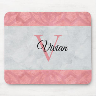 Ruddy Pink Batik und Grau Wasserfarbe Mit Monogram Mousepad