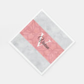 Ruddy Pink Batik und Grau Wasserfarbe Mit Monogram Serviette (Ecke)