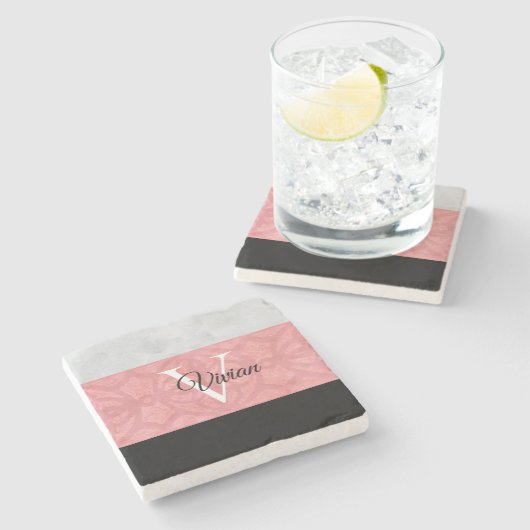 Ruddy Pink Batik und Grau Wasserfarbe Mit Monogram Steinuntersetzer (Seitenansicht)