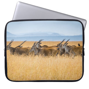 RUDel ANTELOPEN AUF EINEM GRASFELD Laptopschutzhülle