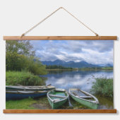 Ruderboote am See - Allgäu Wandteppich Mit Holzrahmen (Vorne)