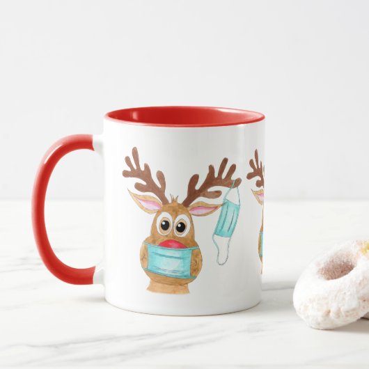 Rudolph the Face Masked Reindeer Tasse (Mit Donut)