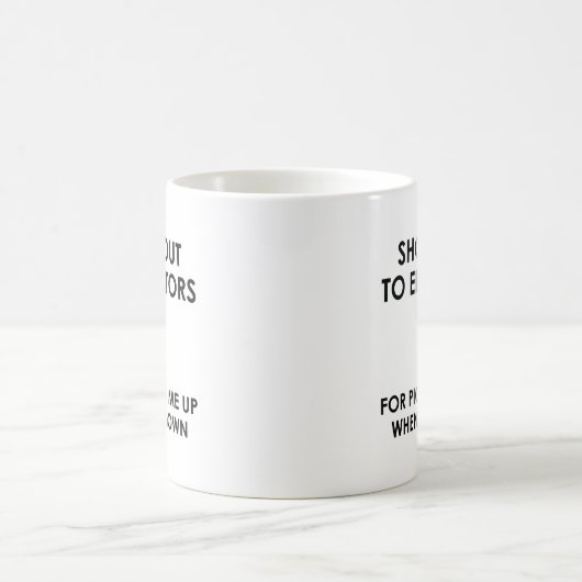 Rufen Sie die Aufzüge an Kaffeetasse (Mittel)