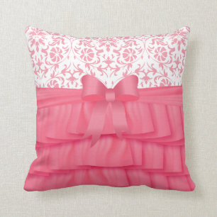 Ruffles und rosa Bow auf Damaske Kissen