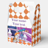 Rufous-beige-Welpe und Teleskop im Schloss Geschenkschachtel (Geöffnet)