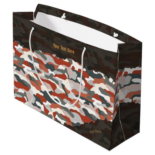 Rugged Autumn Camouflage Personalisiert Große Geschenktüte (Rückseite Schrägansicht)