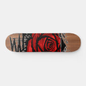 Rugged Rose Graffiti-Kunst – Rote urbane Blume Skateboard (Horizontal)