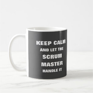 Ruhe behalten und der Scrum-Master-Griff gelassen Kaffeetasse