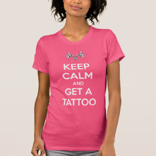 Ruhe behalten und einen Tätowierungs-T - Shirt er
