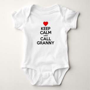 Ruhe behalten und Granny anrufen Baby Strampler