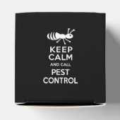 Ruhe behalten und Schädling-Kontrolle anrufen Funn Geschenkschachtel (Oben)