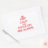Ruhe behalten und sich auf Feueralarm zu konzentri Rechteckiger Aufkleber (Umschlag)