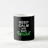 Ruhe behalten und Vegan werden Kaffeetasse (Mittel)