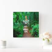 Ruhe behalten und Wandern Quadratische Wanduhr (Zuhause)