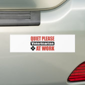 Ruhe-bitte Tierarzt bei der Arbeit Autoaufkleber (Auf Auto)