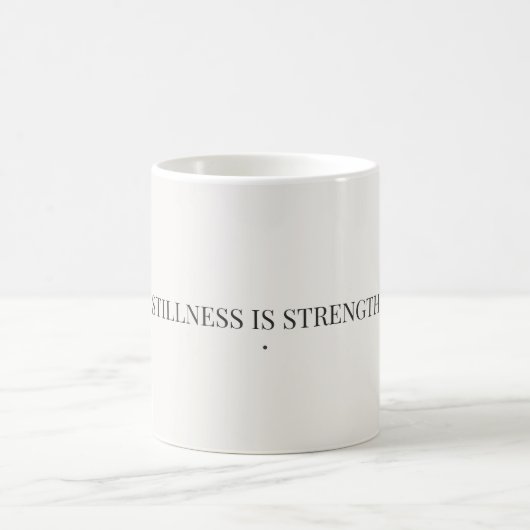 Ruhe ist Stärke Minimalistischer Becher Kaffeetasse (Mittel)