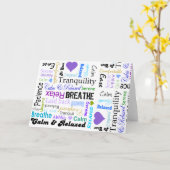 Ruhe und Entspannung der positiven Worte Typografi Karte (Gelbe Blume)