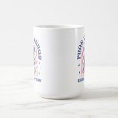 Ruhe und Mops auf Retro-Möpsen behalten Kaffeetasse (Mittel)