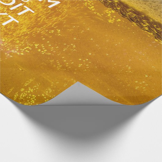 Ruhe und Text für ein gutes Bier behalten Geschenkpapier (Ecke)