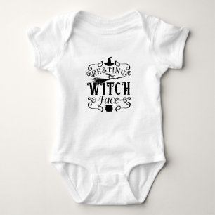 RUHENDES HEXENGESICHT Vintage-Typografie-Grafik Ha Baby Strampler
