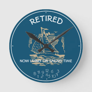Ruhestand auf Segelzeit Blue White Maritime Runde Wanduhr