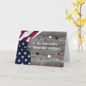 Ruhestand aus der Militärflagge auf Holz mit Stern Karte (Gelbe Blume)