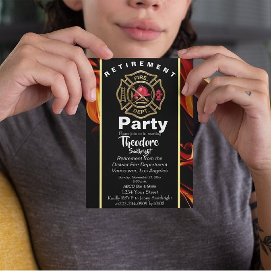 Ruhestand des Feuerwehrmanns im Abzeichen Einladung