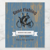 Ruhestand Gone Fishing Rumüde Rustikales Holz Weinetikett (Einzelnes Label)