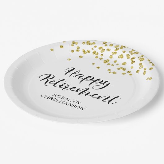 Ruhestand Modern Gold Confetti Name Pappteller (Schrägansicht)