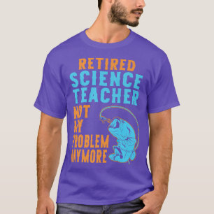 Ruheständlerin für Wissenschaft, die über längere T-Shirt