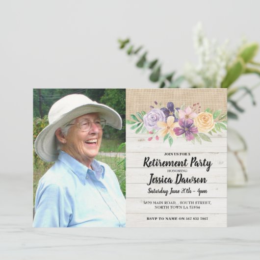 Ruhestands-Party-hölzerne Leinwand-rustikales mit Einladung (Stehend Vorderseite)