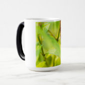 ruhige Bindung Verwandlungstasse (Vorderseite Links)