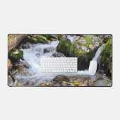 Ruhige grüne Herbstwasserfallstation Mat Schreibtischunterlage (Tastatur & Maus)