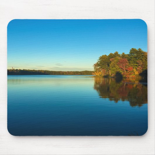 Ruhiger Autumn See Mousepad (Vorne)