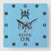 Ruhiger behalt auf Crochet Craft Room Quadratische Wanduhr (Vorderseite)