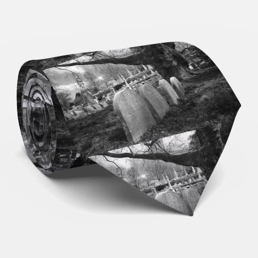 ruhiger Friedhof Krawatte (Gerollt)