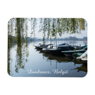 Ruhiger Frühlingsmorgen, Donk Lake Belgien Magnet
