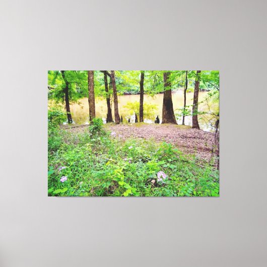 Ruhiger See mit Wildblumen Leinwanddruck (Vorderseite)