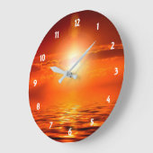 Ruhiger Sonnenuntergang Orange Golden Sky über dem Große Wanduhr (Winkel)